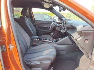 PEUGEOT 2008 usata, con Autoradio
