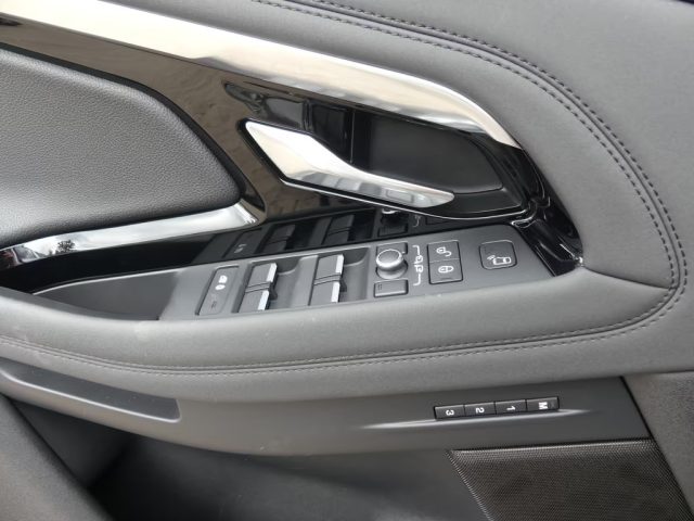 LAND ROVER Range Rover Evoque usata, con Regolazione elettrica sedili