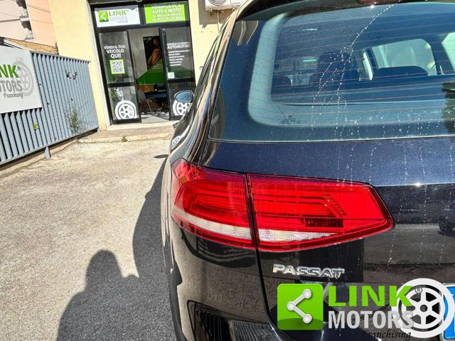 VOLKSWAGEN Passat Variant usata, con Fendinebbia