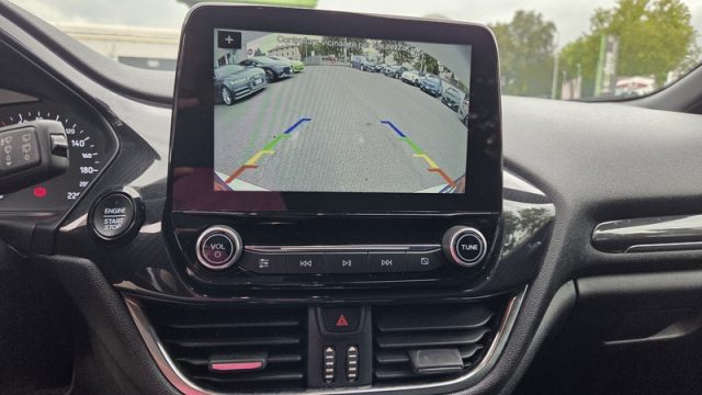 FORD Fiesta usata, con Volante in pelle