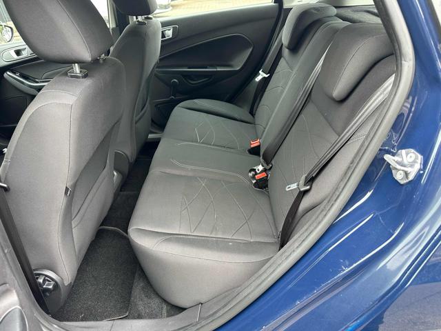FORD Fiesta usata, con USB