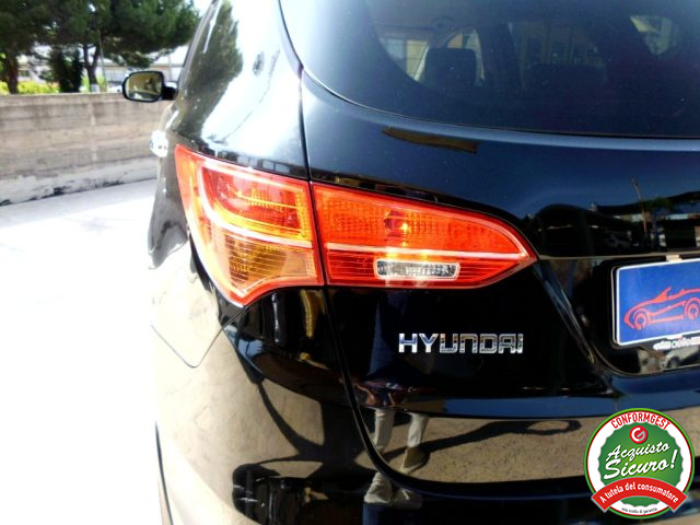 HYUNDAI Santa Fe usata, con Sensori di parcheggio posteriori