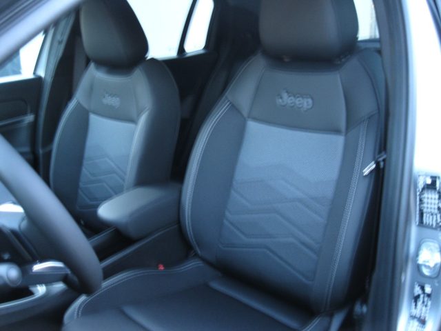 JEEP Avenger usata, con Volante multifunzione