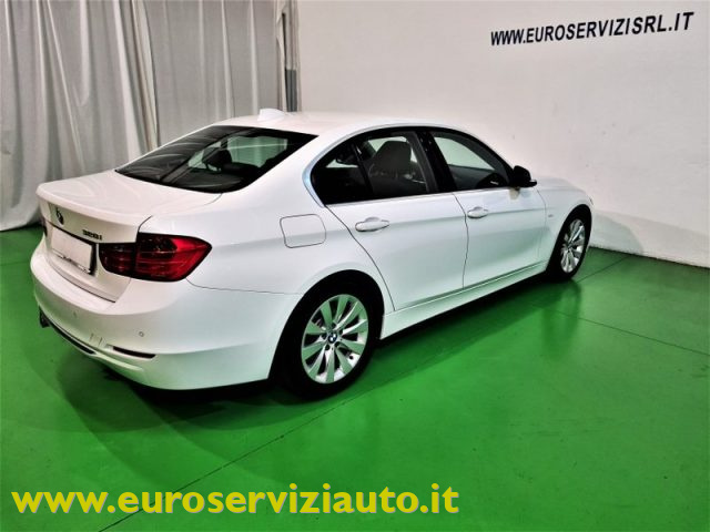 BMW 328 usata, con Fari Xenon