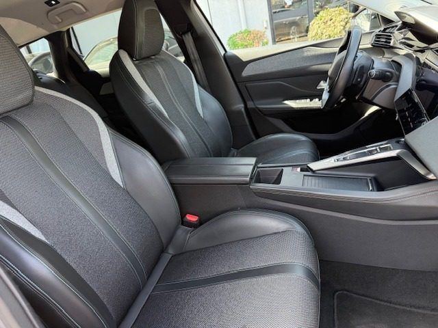 PEUGEOT 308 usata, con Cerchi in lega