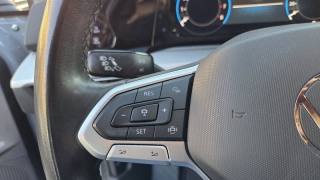 VOLKSWAGEN Golf usata, con Touch screen