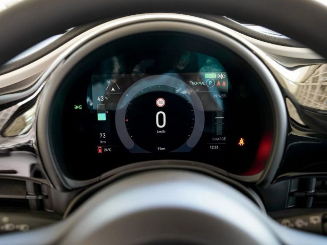 FIAT 500e usata, con Regolazione elettrica sedili