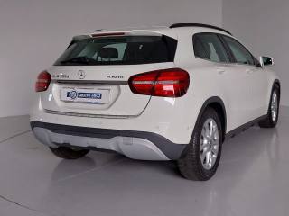 MERCEDES-BENZ GLA 200 usata, con Leve al volante