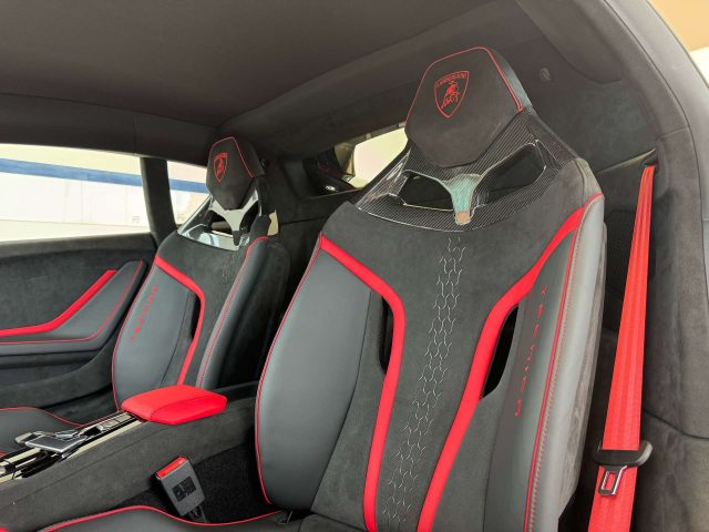 LAMBORGHINI Other usata, con Controllo trazione