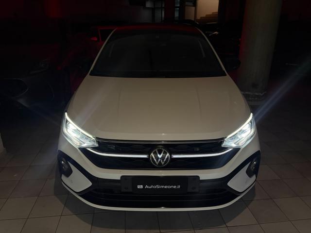 VOLKSWAGEN Taigo usata, con USB