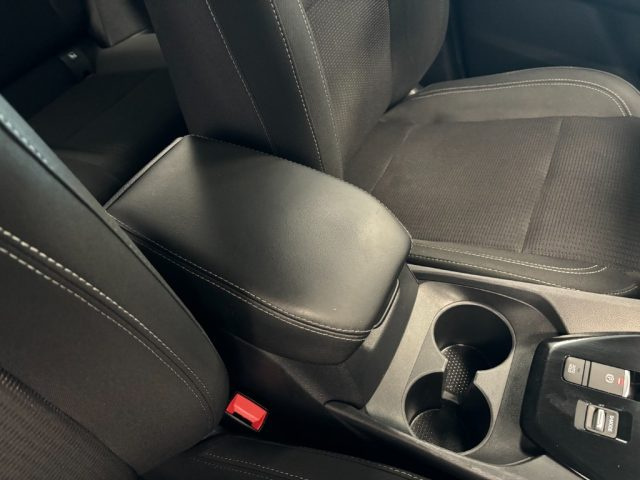 NISSAN Qashqai usata, con Fari Xenon