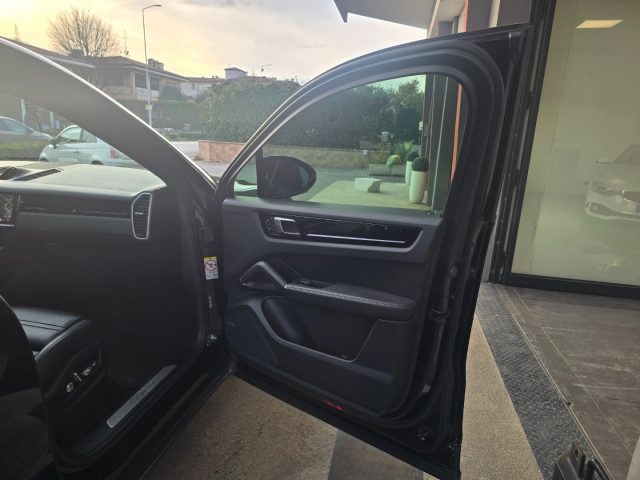 PORSCHE Cayenne usata 95