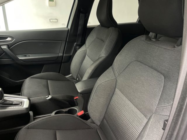RENAULT Captur usata, con Volante in pelle