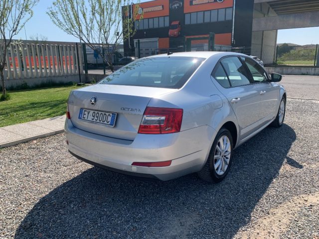 SKODA Octavia usata, con Autoradio