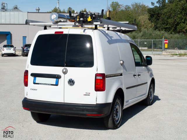 VOLKSWAGEN Caddy usata, con USB