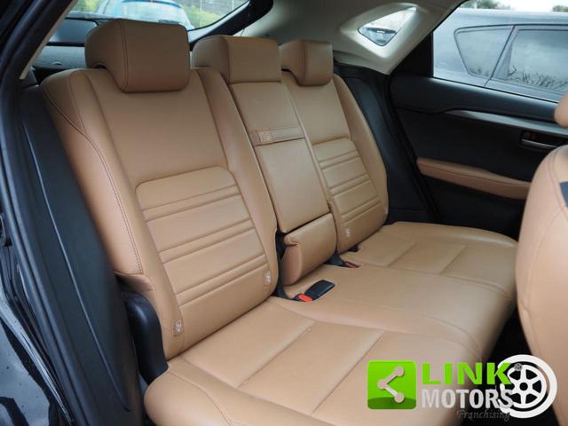 LEXUS NX 300 usata, con Specchietti laterali elettrici