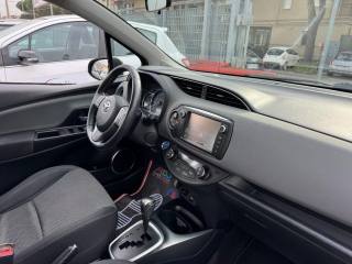 TOYOTA Yaris usata, con Cruise Control