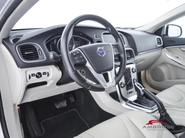 VOLVO V40 Cross Country usata 7