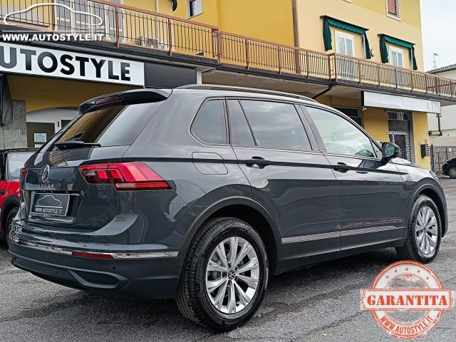 VOLKSWAGEN Tiguan usata, con Sensore di luce