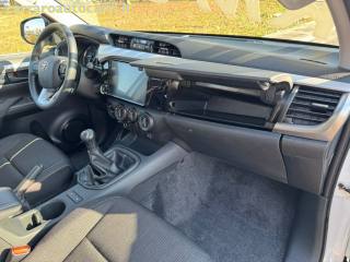 TOYOTA Hilux usata, con Fendinebbia