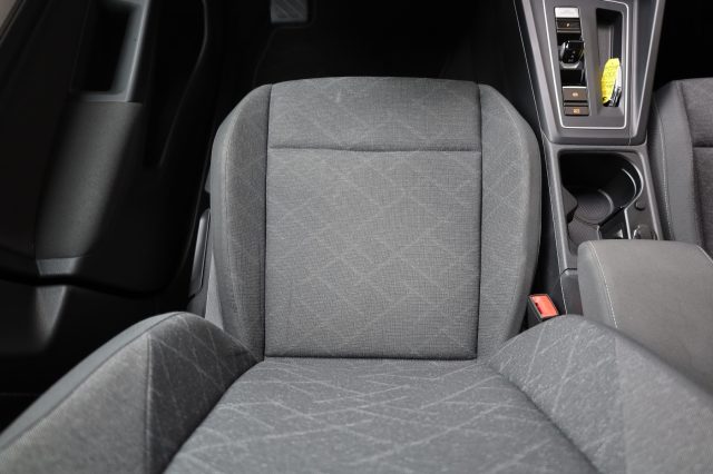 VOLKSWAGEN Golf usata, con Regolazione elettrica sedili