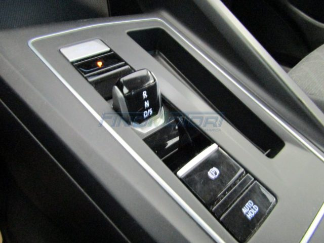 VOLKSWAGEN Golf usata, con Luci diurne LED