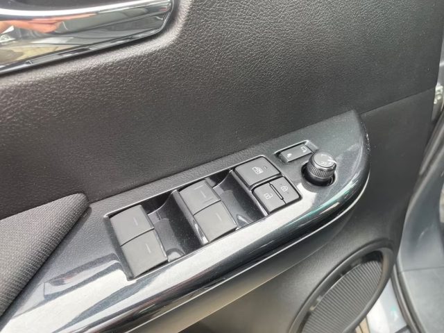 TOYOTA Hilux usata, con Cruise Control