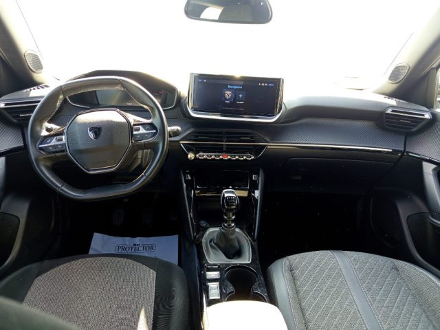 PEUGEOT 2008 usata, con Cruise Control