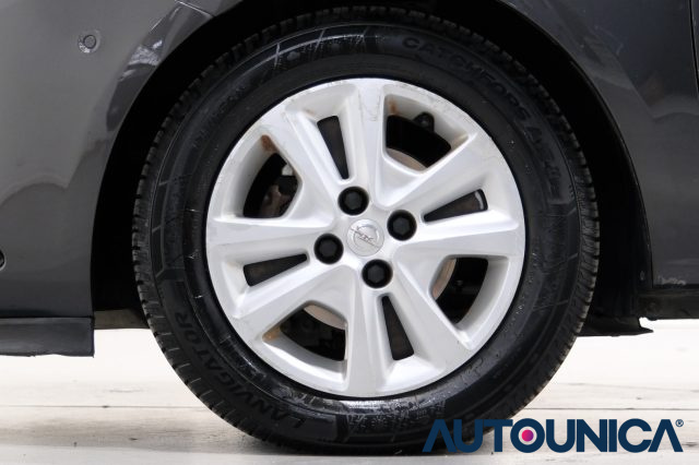 OPEL Corsa usata, con Fari Xenon