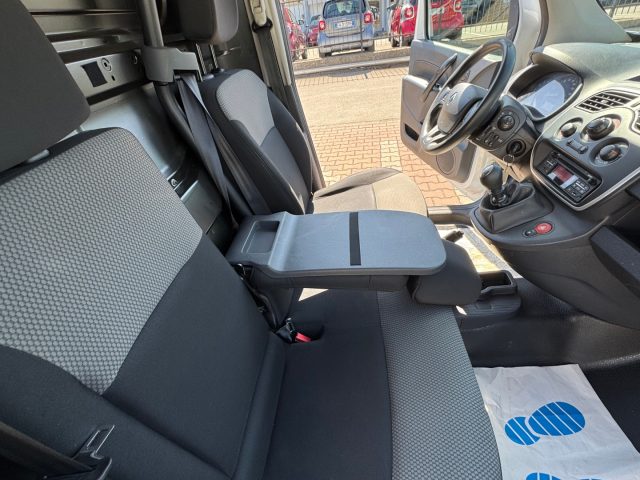 RENAULT Kangoo usata, con Servosterzo