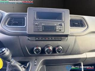 RENAULT Master usata, con Park Distance Control