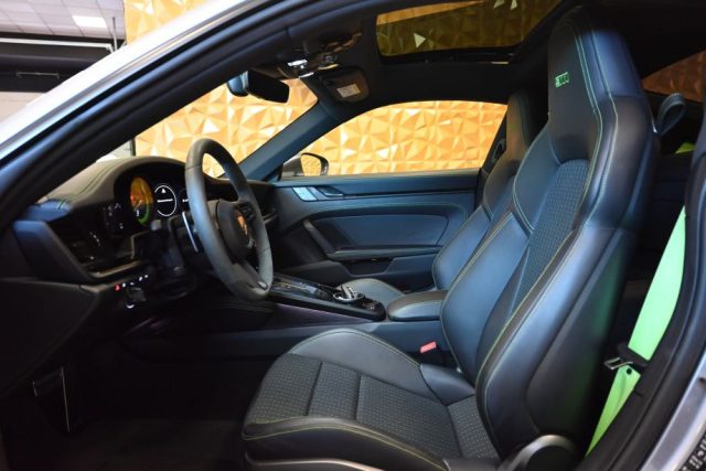 PORSCHE 992 usata 22