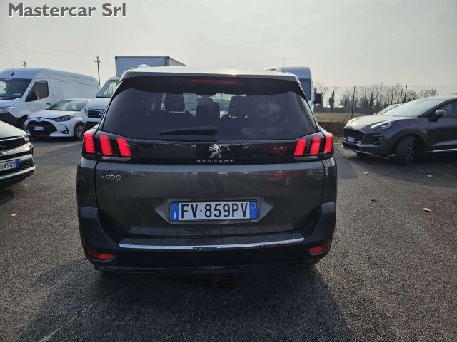 PEUGEOT 5008 usata, con Alzacristalli elettrici