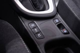 TOYOTA Yaris usata, con Autoradio digitale