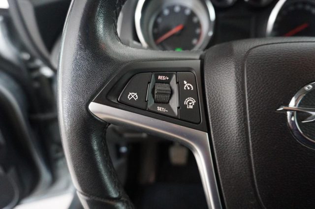 OPEL Astra usata, con Sistema di navigazione