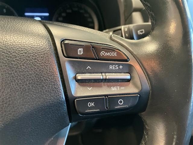 HYUNDAI Kona usata, con Bracciolo