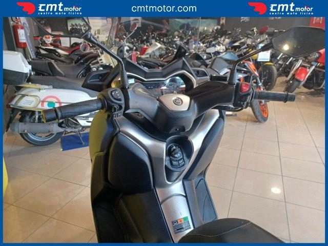 YAMAHA X-Max 125 usata 6