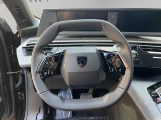 PEUGEOT 5008 usata, con Fari LED