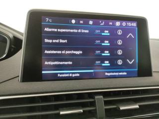PEUGEOT 3008 usata, con Autoradio digitale