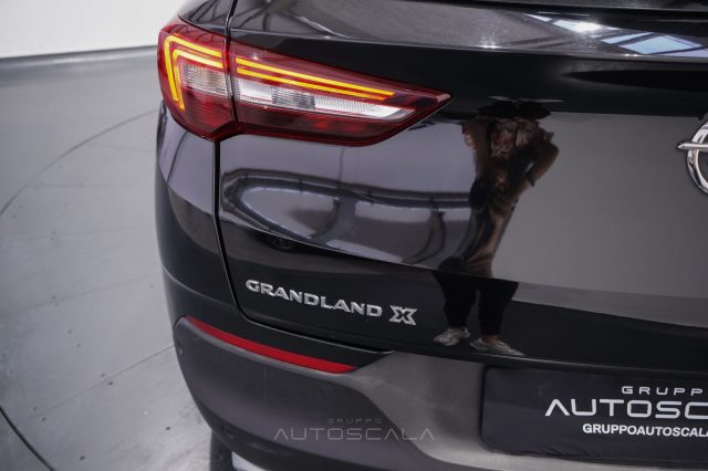 OPEL Grandland X usata, con Sensori di parcheggio posteriori