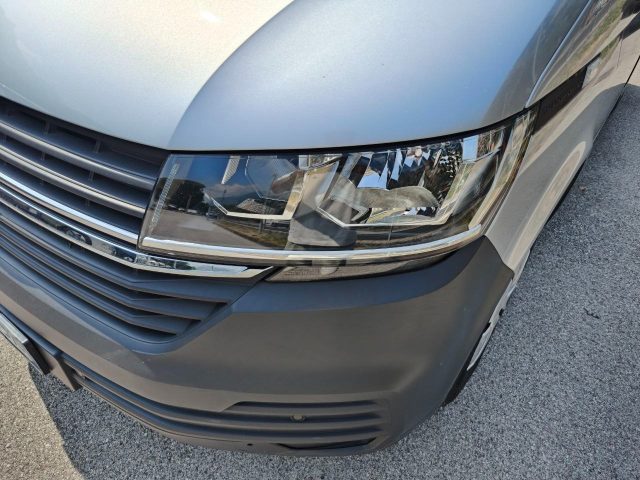 VOLKSWAGEN Transporter usata, con Sensori di parcheggio anteriori