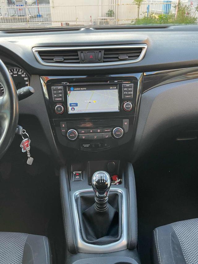 NISSAN Qashqai usata, con Park Distance Control
