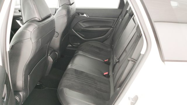 PEUGEOT 308 usata, con Servosterzo