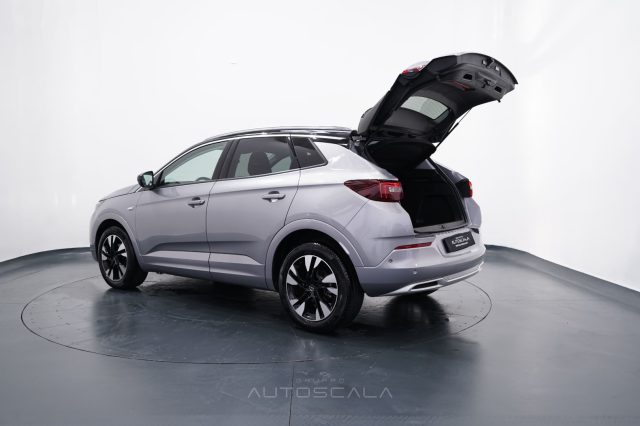 OPEL Grandland usata 32