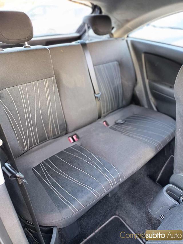 OPEL Corsa usata, con Climatizzatore