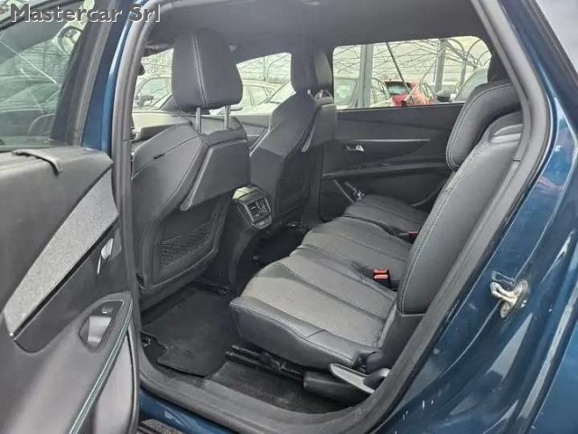 PEUGEOT 5008 usata, con Climatizzatore