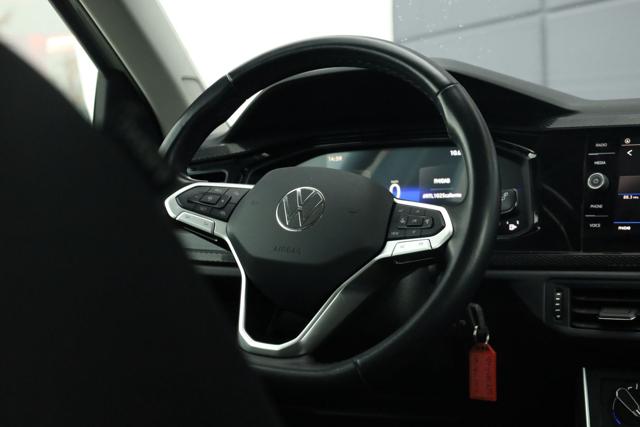 VOLKSWAGEN Taigo usata, con Autoradio