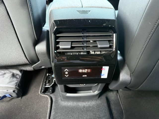 PEUGEOT 5008 usata 28