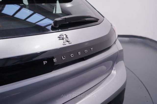 PEUGEOT 208 usata, con Airbag testa