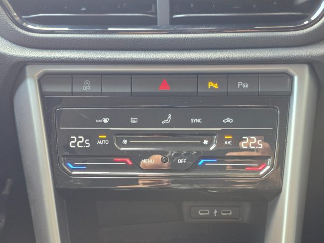 VOLKSWAGEN T-Roc usata, con Climatizzatore automatico, 2 zone